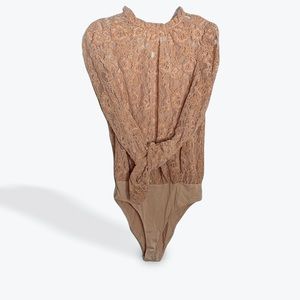 Gorgeous WAYF size M long sleeved sheer floral body suit